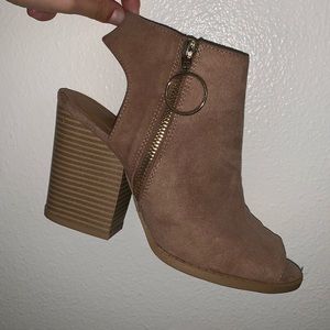 Zip up suede booties